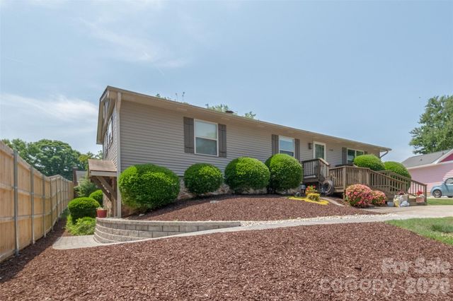 21205 Rio Oro Drive, Cornelius, NC 28031