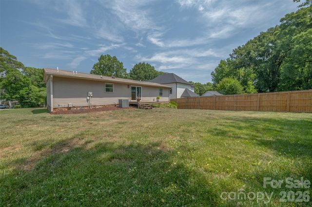 21205 Rio Oro Drive, Cornelius, NC 28031