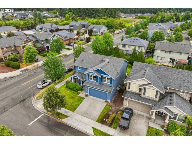 368 N GREEN GABLES Loop, Ridgefield, WA 98642