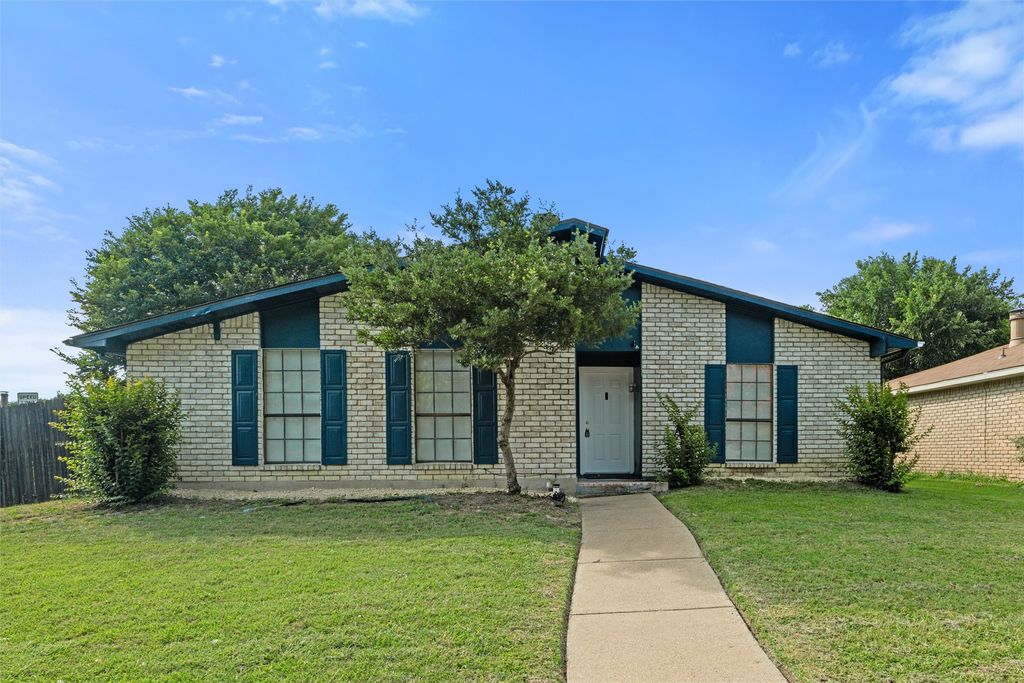 1846 Wilderness Trail, Grand Prairie, TX 75052
