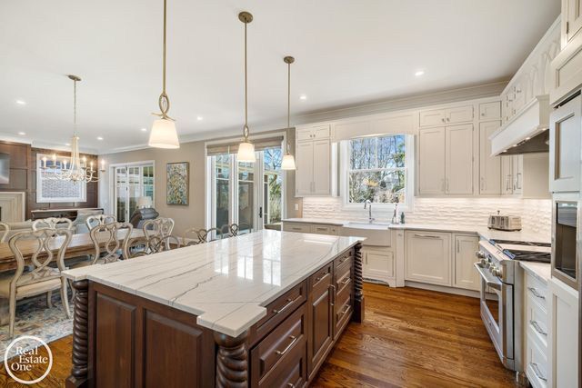 577 Washington Road, Grosse Pointe, MI 48230