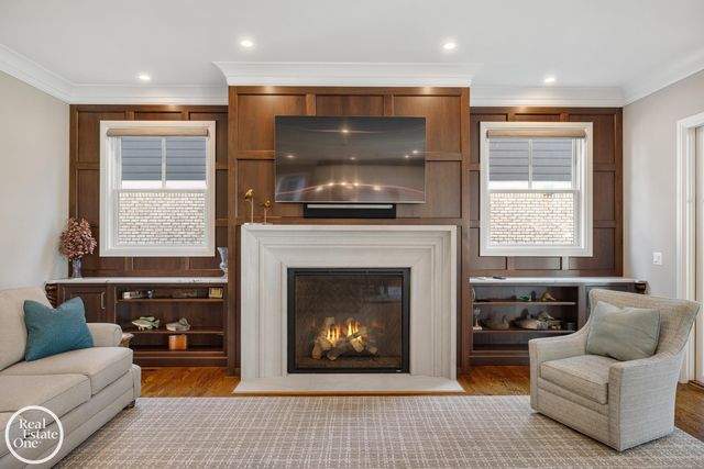 577 Washington Road, Grosse Pointe, MI 48230