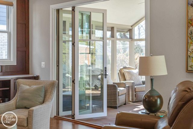 577 Washington Road, Grosse Pointe, MI 48230