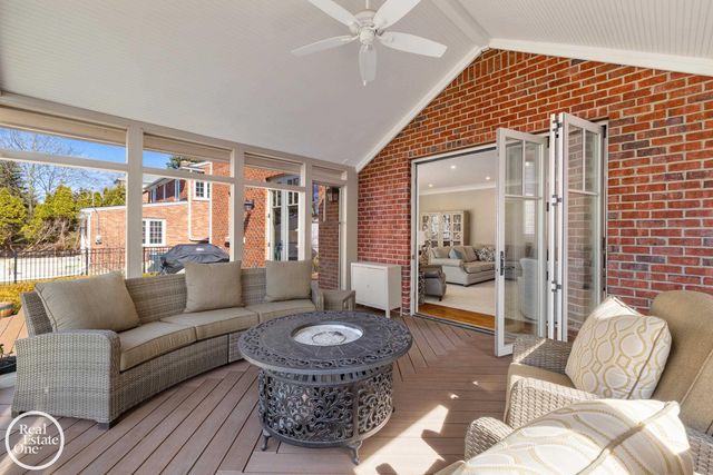 577 Washington Road, Grosse Pointe, MI 48230