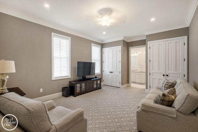 577 Washington Road, Grosse Pointe, MI 48230