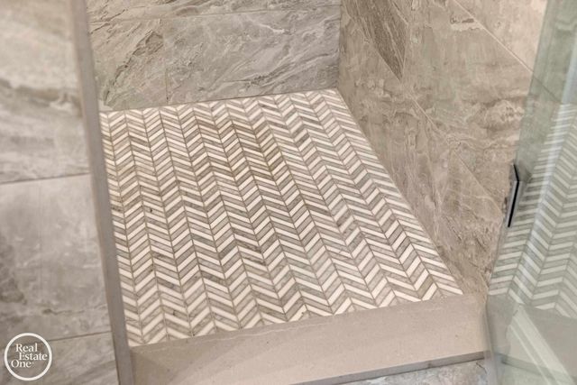 577 Washington Road, Grosse Pointe, MI 48230