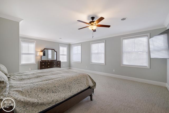 577 Washington Road, Grosse Pointe, MI 48230