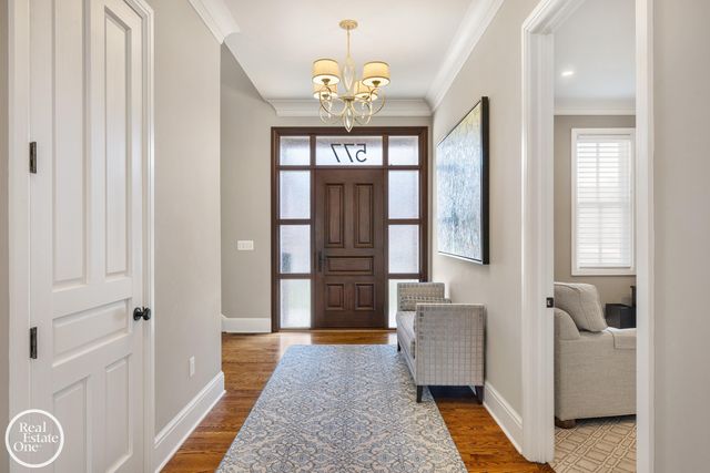 577 Washington Road, Grosse Pointe, MI 48230