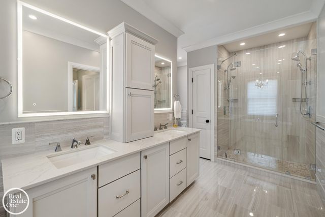 577 Washington Road, Grosse Pointe, MI 48230