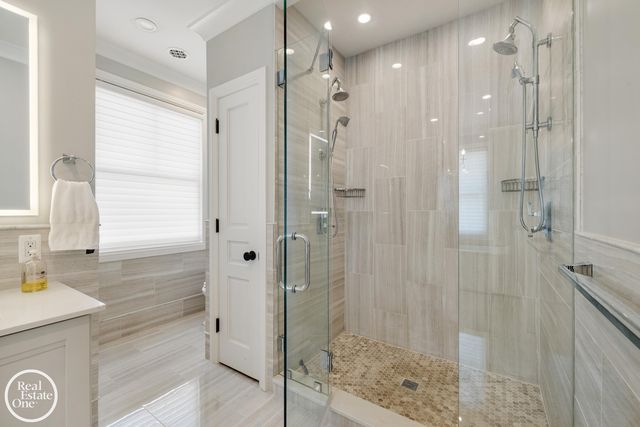 577 Washington Road, Grosse Pointe, MI 48230