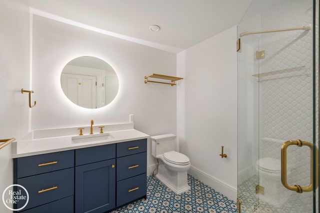 577 Washington Road, Grosse Pointe, MI 48230