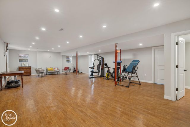 577 Washington Road, Grosse Pointe, MI 48230