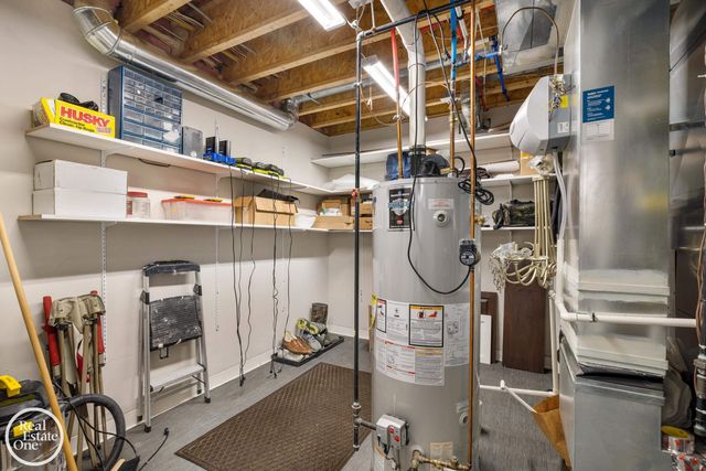 577 Washington Road, Grosse Pointe, MI 48230