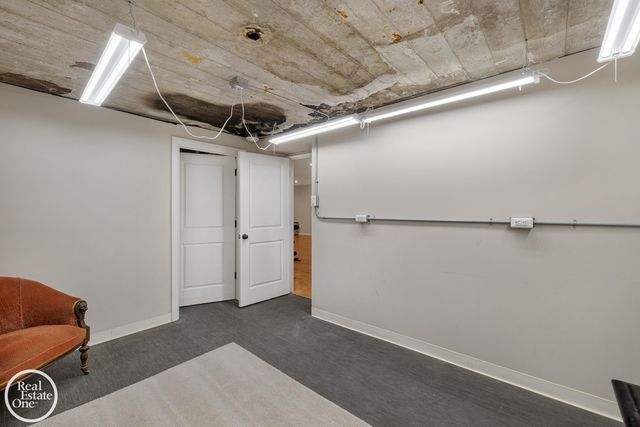 577 Washington Road, Grosse Pointe, MI 48230