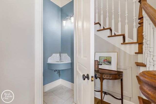 577 Washington Road, Grosse Pointe, MI 48230