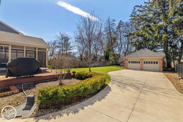 577 Washington Road, Grosse Pointe, MI 48230