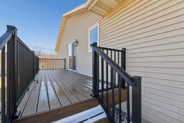 2201 Fisher Court NW, Rochester, MN 55901