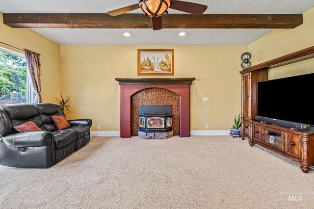 1820 N Princeton Way, Eagle, ID 83616