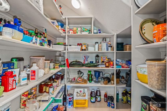 1820 N Princeton Way, Eagle, ID 83616