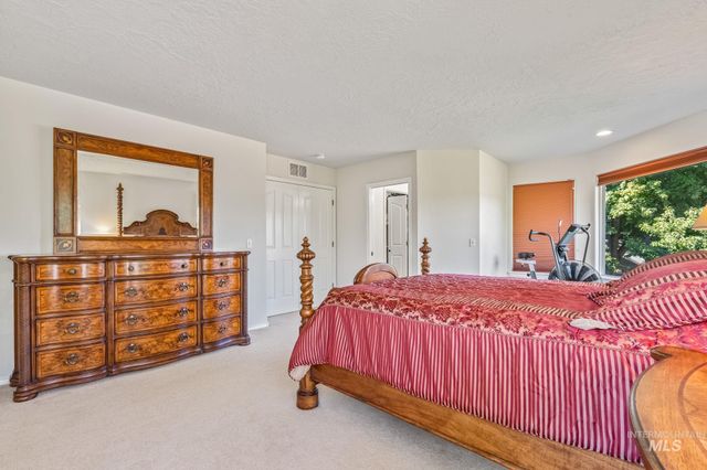 1820 N Princeton Way, Eagle, ID 83616