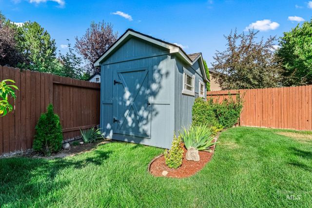 1820 N Princeton Way, Eagle, ID 83616