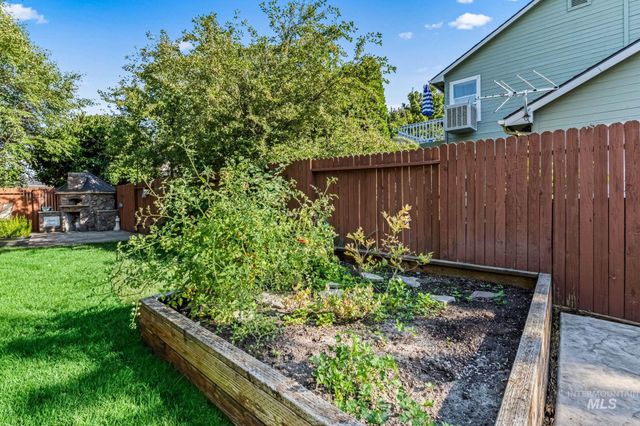 1820 N Princeton Way, Eagle, ID 83616