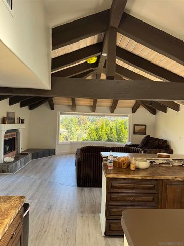 2050 Via Del Torrie, Alpine, CA 91901