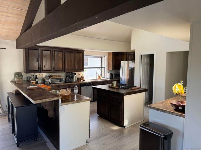 2050 Via Del Torrie, Alpine, CA 91901