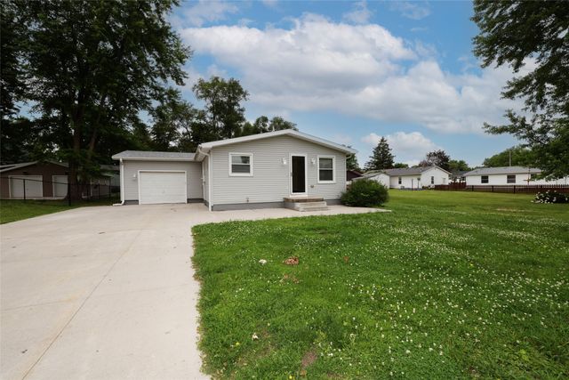 912 College Street, Boone, IA 50036