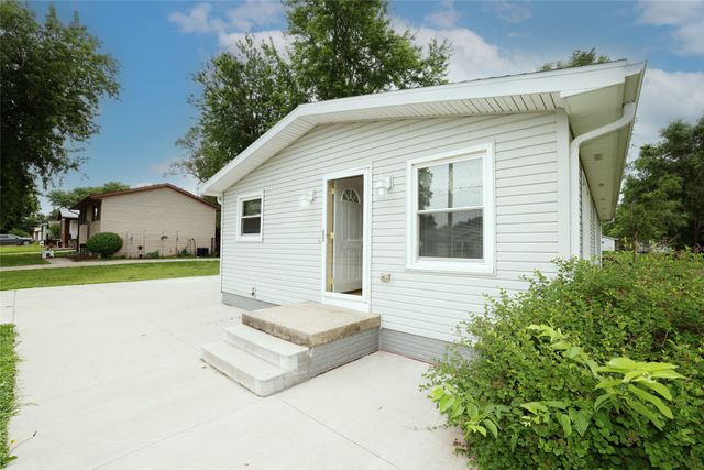 912 College Street, Boone, IA 50036