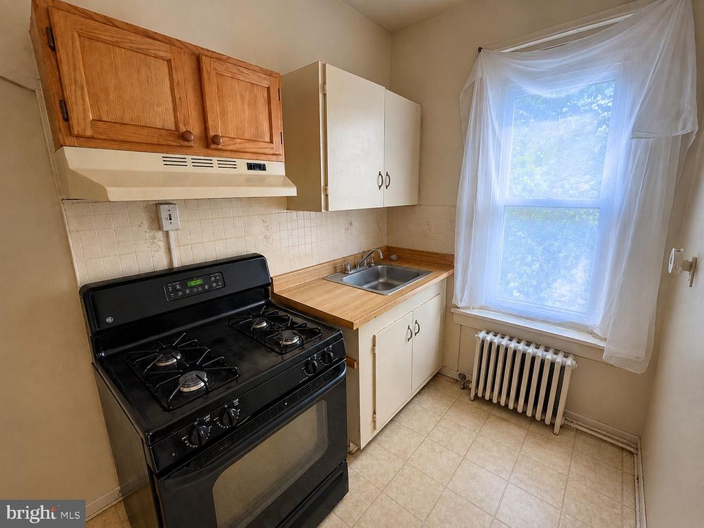 1216 N 55TH ST, PHILADELPHIA, PA 19131 — photo 4