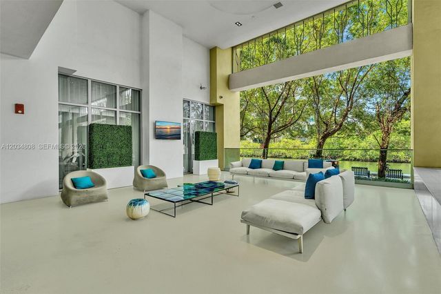 300 Sunny Isles Blvd 4-502, Sunny Isles Beach, FL 33160