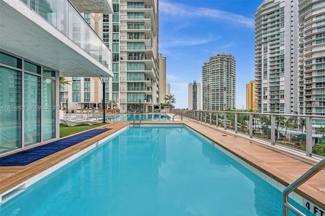 300 Sunny Isles Blvd 4-502, Sunny Isles Beach, FL 33160