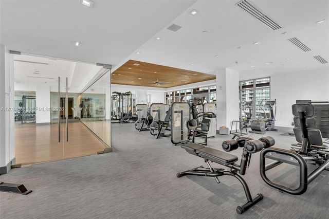 300 Sunny Isles Blvd 4-502, Sunny Isles Beach, FL 33160