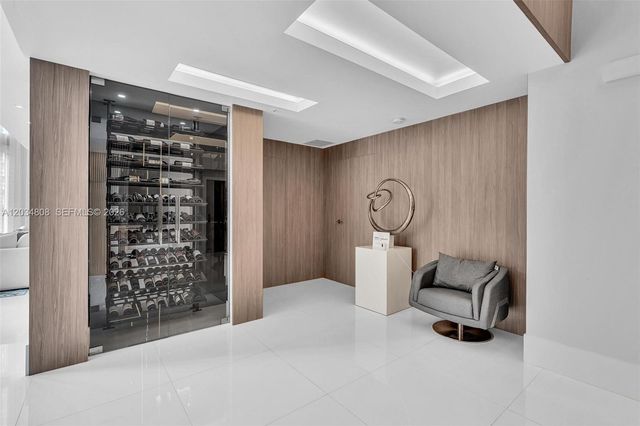 300 Sunny Isles Blvd 4-502, Sunny Isles Beach, FL 33160