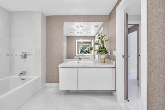300 Sunny Isles Blvd 4-502, Sunny Isles Beach, FL 33160