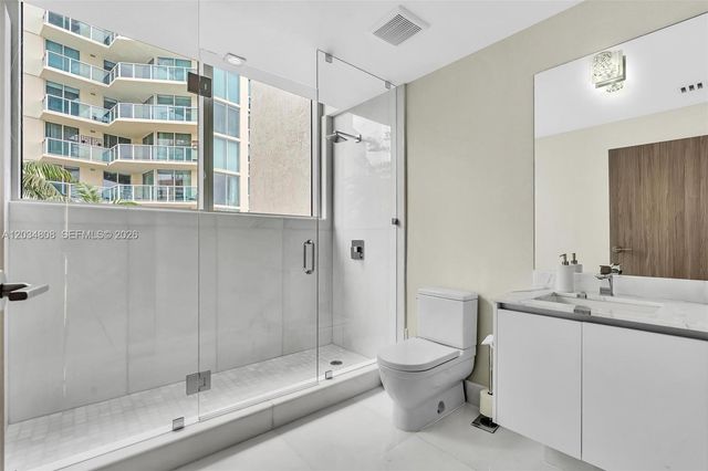 300 Sunny Isles Blvd 4-502, Sunny Isles Beach, FL 33160
