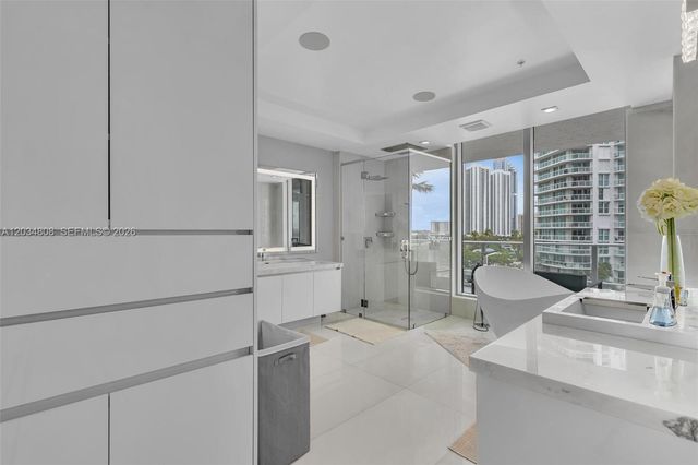 300 Sunny Isles Blvd 4-502, Sunny Isles Beach, FL 33160