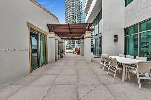 300 Sunny Isles Blvd 4-502, Sunny Isles Beach, FL 33160