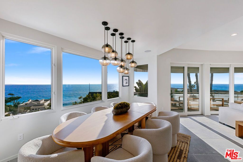 Image 12 of property listing at 31558 Victoria Point Road, Malibu, CA 90265
