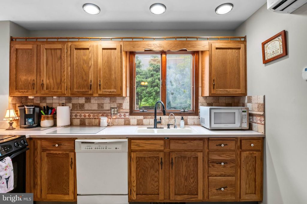 214 GROUSE HILL RD, BARTO, PA 19504 — photo 5