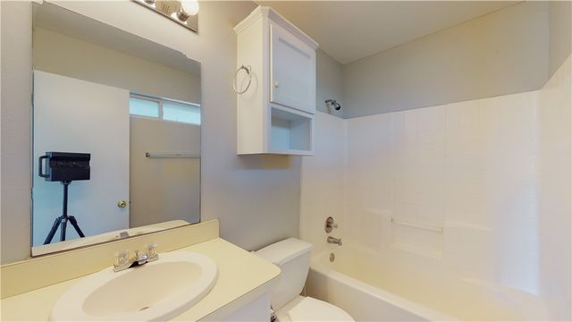 1507 Hollowhill Drive D, Bryan, TX 77802