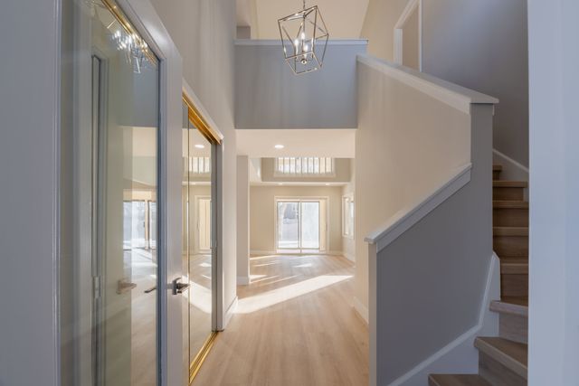 3437 Summerhill Drive, Woodridge, IL 60517