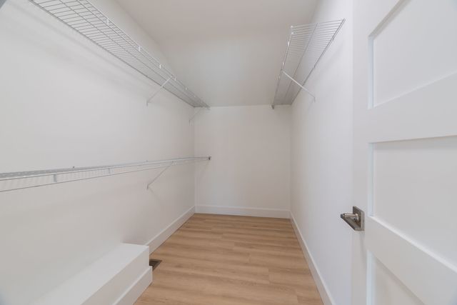 3437 Summerhill Drive, Woodridge, IL 60517