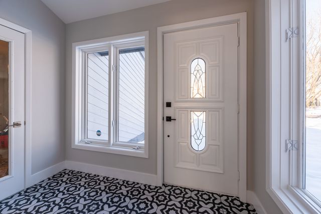 3437 Summerhill Drive, Woodridge, IL 60517