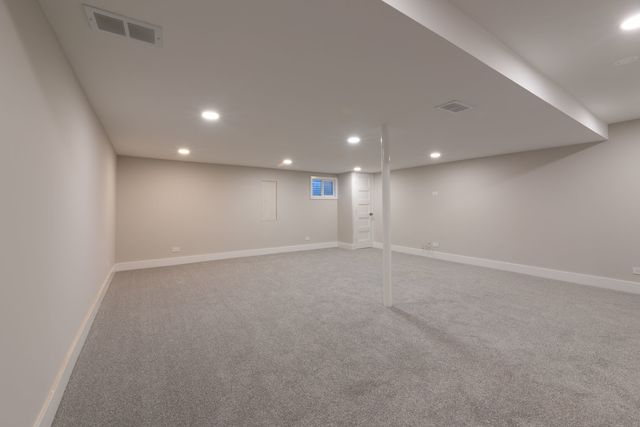 3437 Summerhill Drive, Woodridge, IL 60517