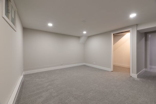 3437 Summerhill Drive, Woodridge, IL 60517