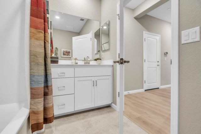 1567 Red Lake Way, Lincoln, CA 95648