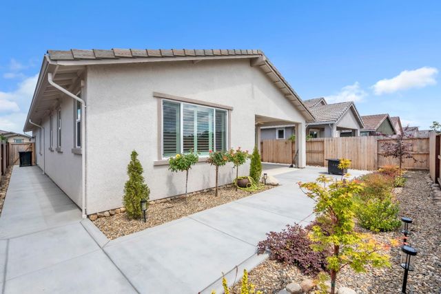 1567 Red Lake Way, Lincoln, CA 95648