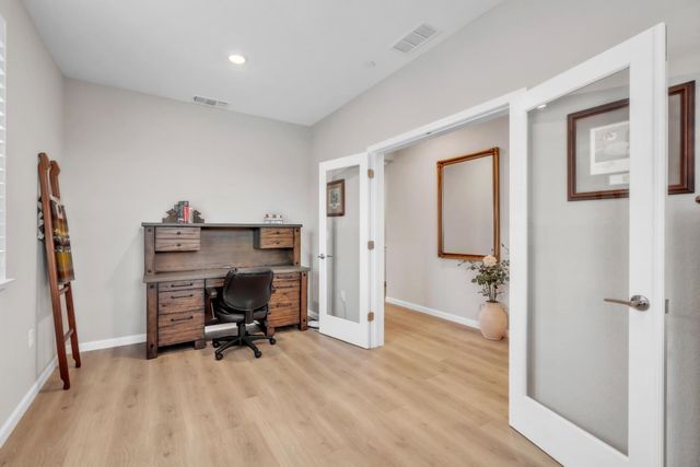 1567 Red Lake Way, Lincoln, CA 95648